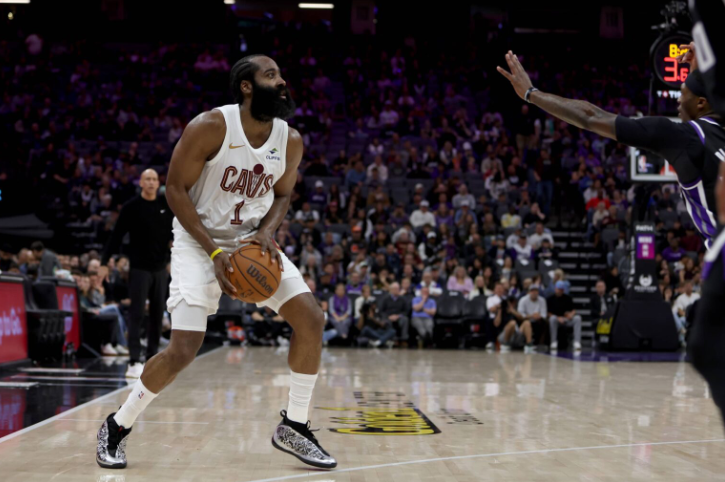 NBA直播快讯：哈登解释为何快船最终决定将他交易至骑士队